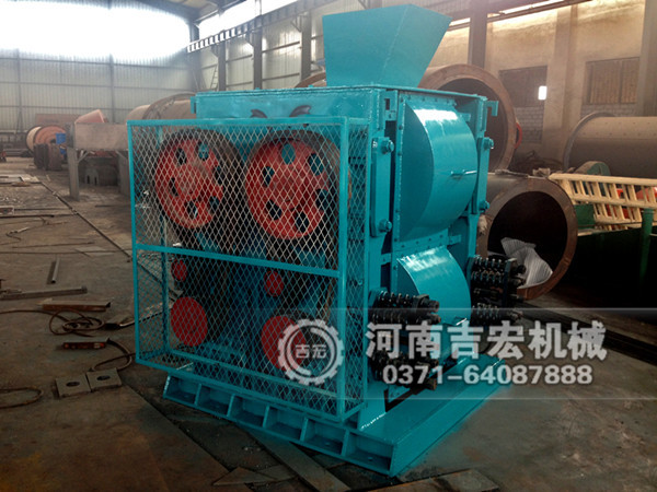 瀝青銑刨料破碎難題？四齒輥破碎機1厘米出料，破碎比更大！